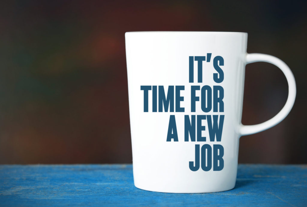 Har du lyst til å jobbe fra utlandet? Er er en kopp med budskapet om at det er på tide med en ny jobb.